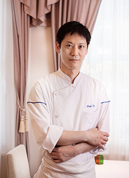 伊藤 彰二